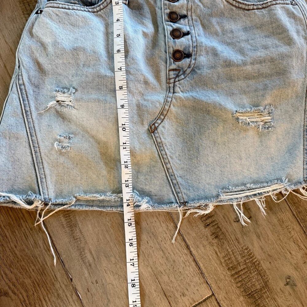 Free People We The Free Distressed Denim Mini Skirt Size 28 - Picture 6 of 10